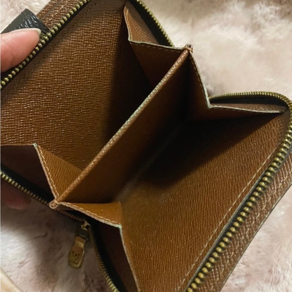 LV wallet - Picture 5 of 5